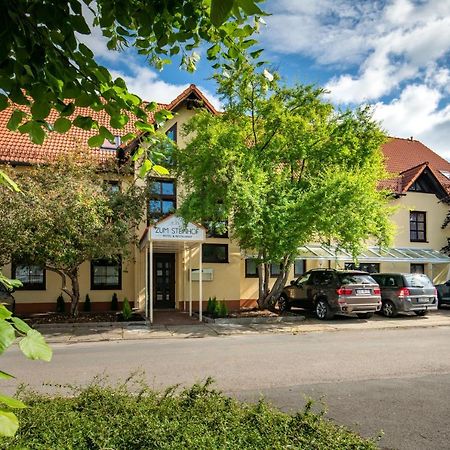 Hotel Zum Steinhof Bad Blankenburg Exterior photo