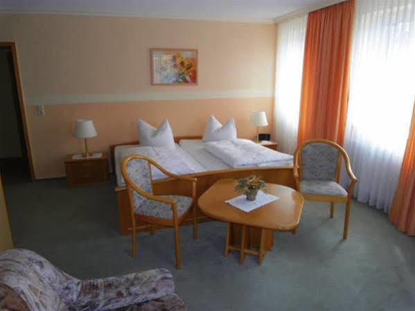Hotel Zum Steinhof Bad Blankenburg Exterior photo